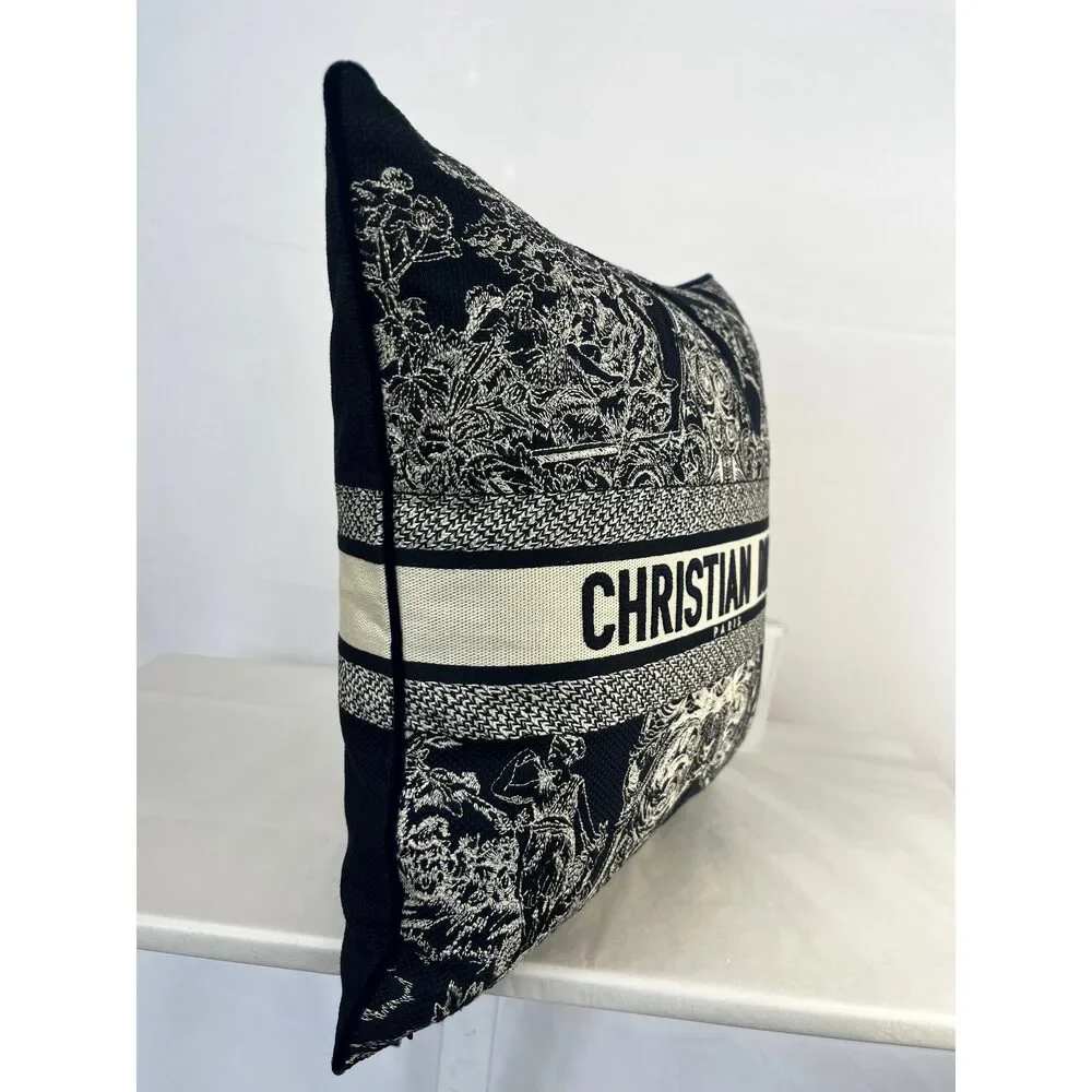 Christian Dior 